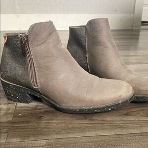 Taupe Ankle Boots with Side Zipper